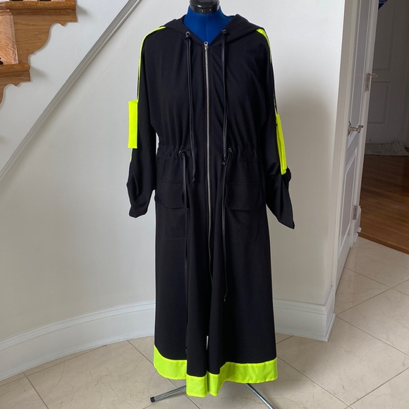 Metamorphoza Jacket/Dress - Picture 8 of 15